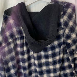 American Eagle hoodie/flannel